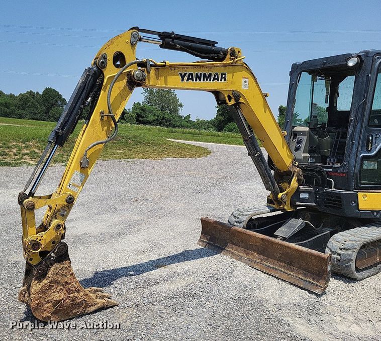image for item LR9282 2016 Yanmar ViO35  mini excavator