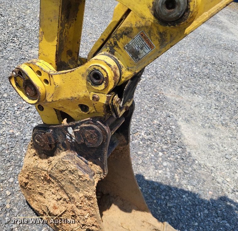 image for item LR9282 2016 Yanmar ViO35  mini excavator