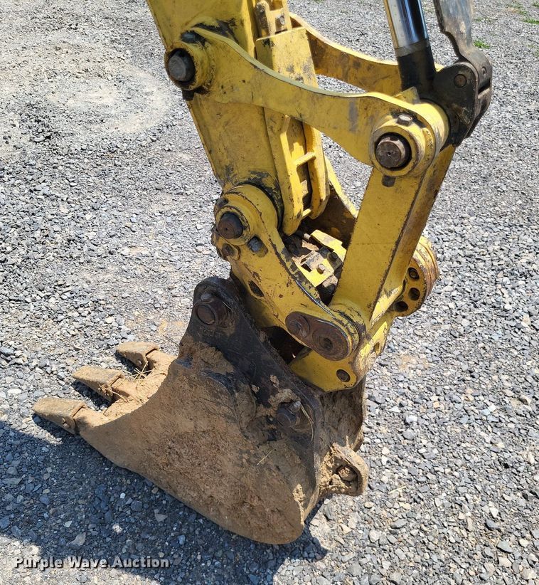 image for item LR9282 2016 Yanmar ViO35  mini excavator
