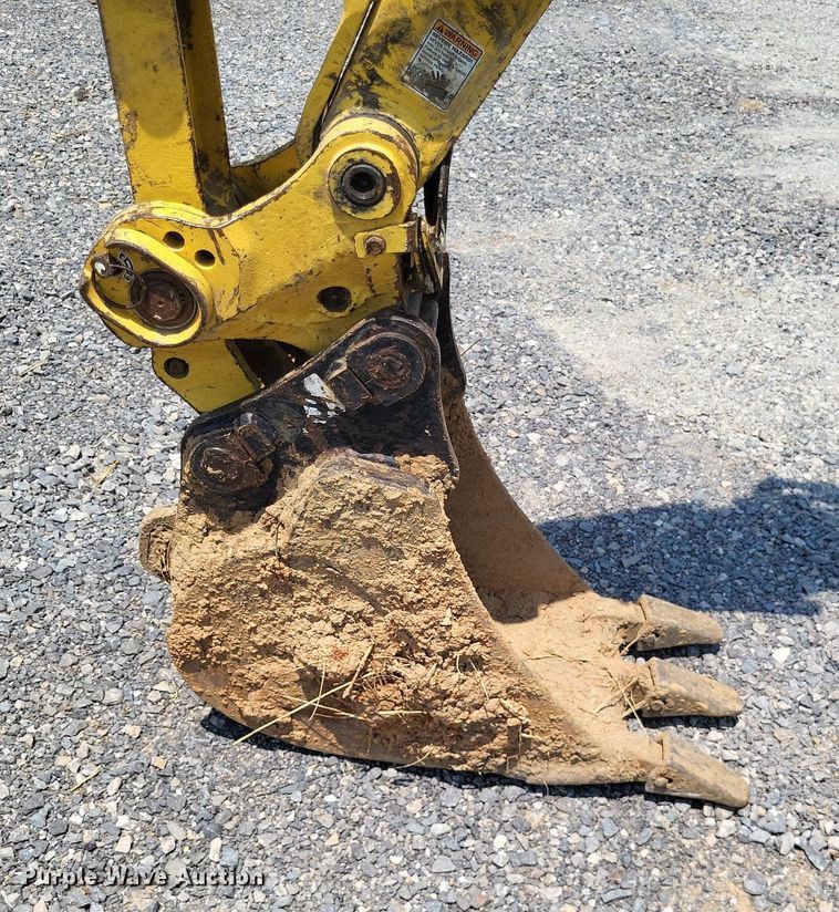 image for item LR9282 2016 Yanmar ViO35  mini excavator