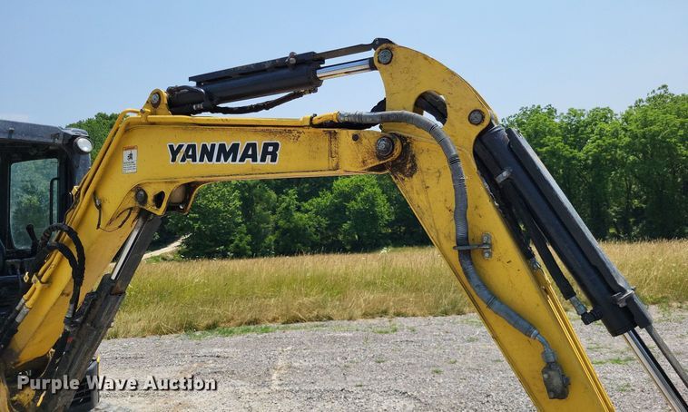image for item LR9282 2016 Yanmar ViO35  mini excavator