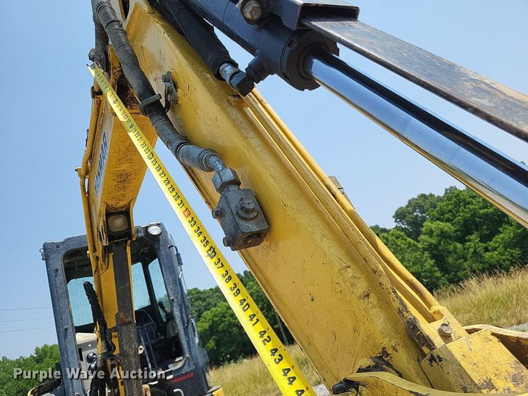 image for item LR9282 2016 Yanmar ViO35  mini excavator