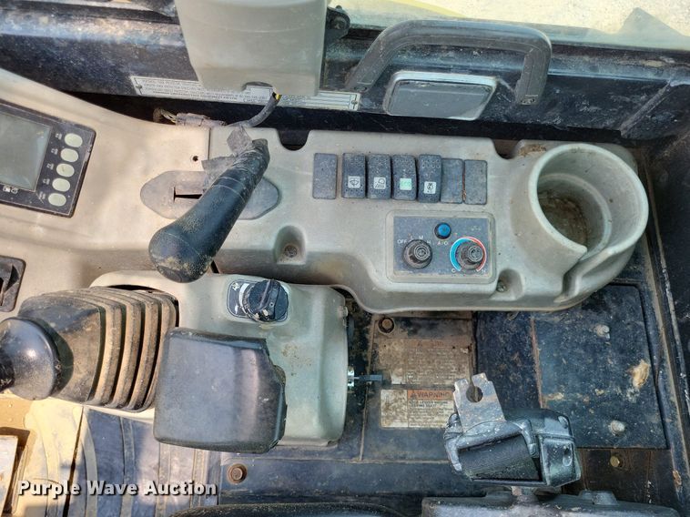 image for item LR9282 2016 Yanmar ViO35  mini excavator