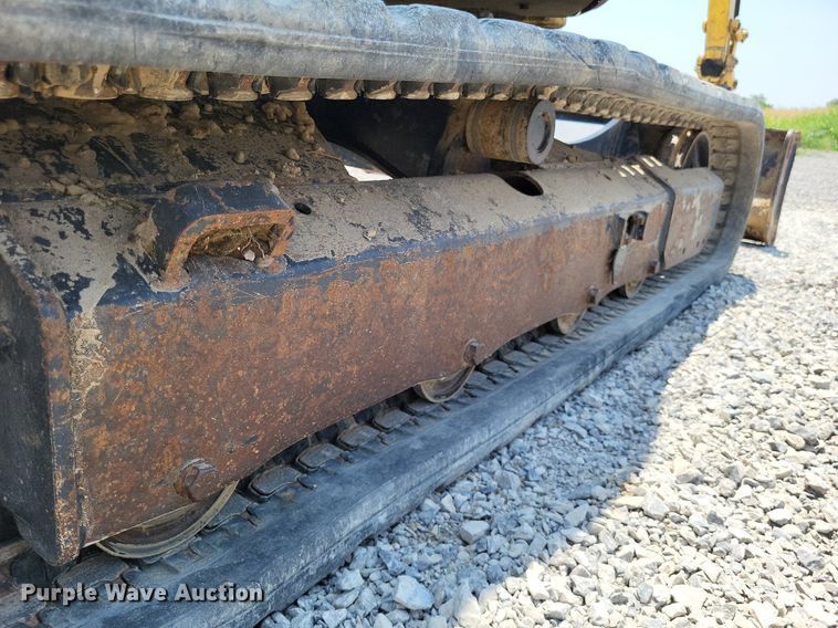 image for item LR9282 2016 Yanmar ViO35  mini excavator