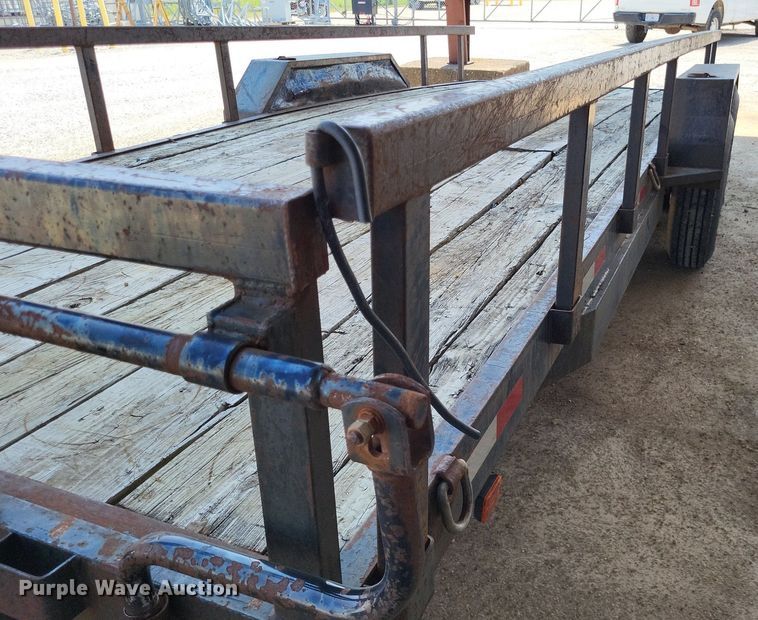 image for item LS9543 2001 R&W  utility trailer