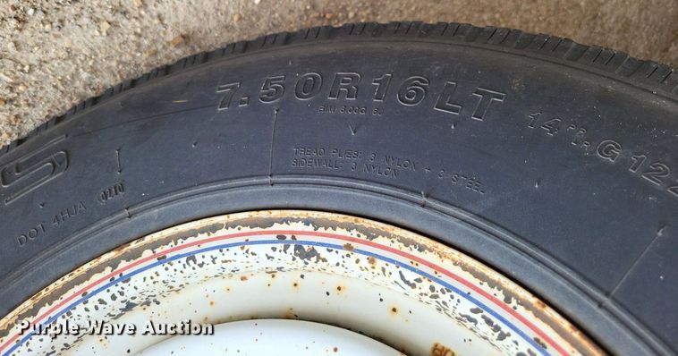 image for item LS9543 2001 R&W  utility trailer