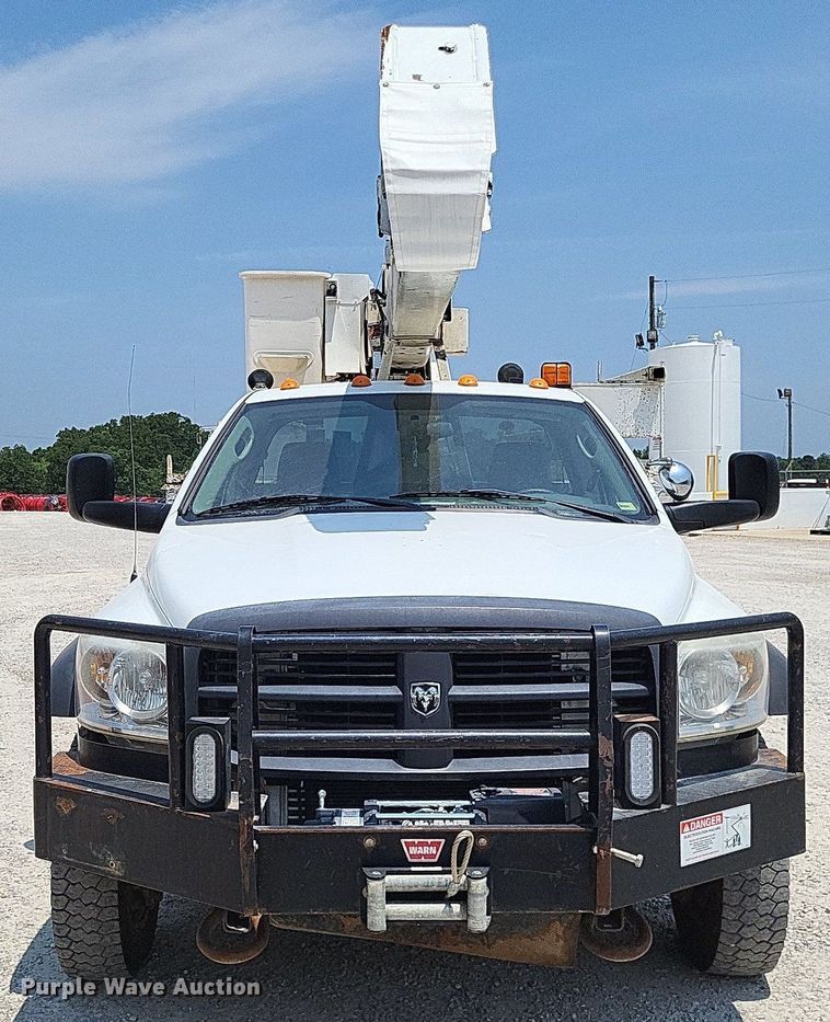 image for item LS9544 2009 Dodge Ram 5500HD  bucket truck