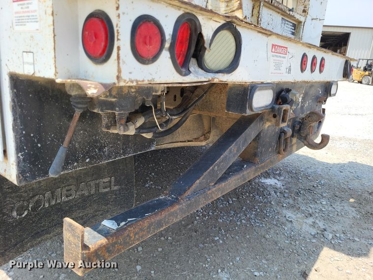 image for item LS9544 2009 Dodge Ram 5500HD  bucket truck