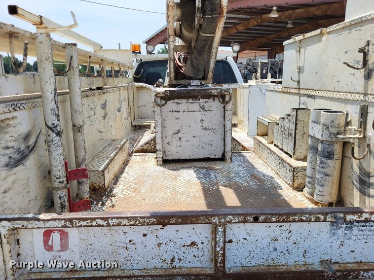 image for item LS9544 2009 Dodge Ram 5500HD  bucket truck