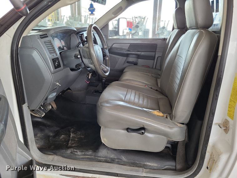 image for item LS9544 2009 Dodge Ram 5500HD  bucket truck