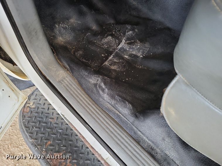 image for item LS9544 2009 Dodge Ram 5500HD  bucket truck