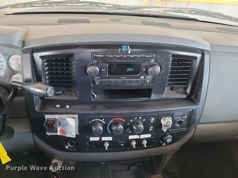 image for item LS9544 2009 Dodge Ram 5500HD  bucket truck