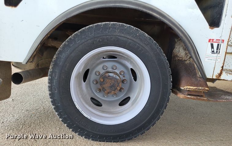 image for item LS9544 2009 Dodge Ram 5500HD  bucket truck