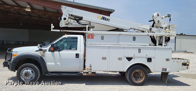 image for item LS9545 2013 Ford F550 Super Duty XL  bucket truck