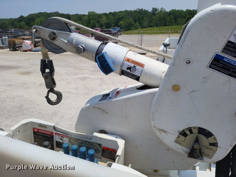 image for item LS9545 2013 Ford F550 Super Duty XL  bucket truck