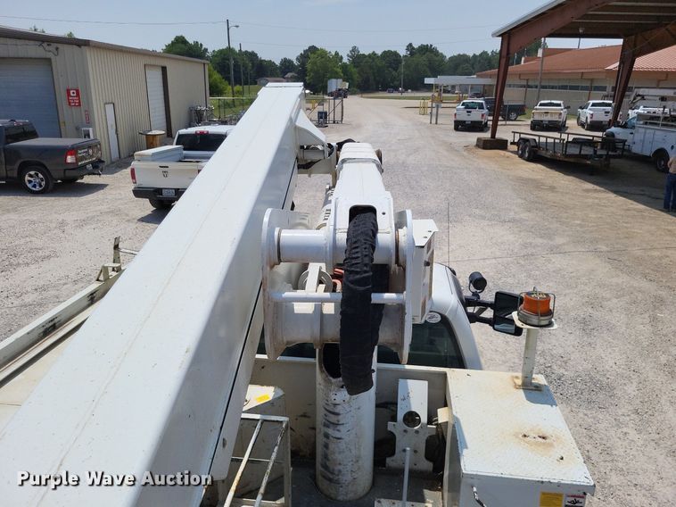 image for item LS9545 2013 Ford F550 Super Duty XL  bucket truck