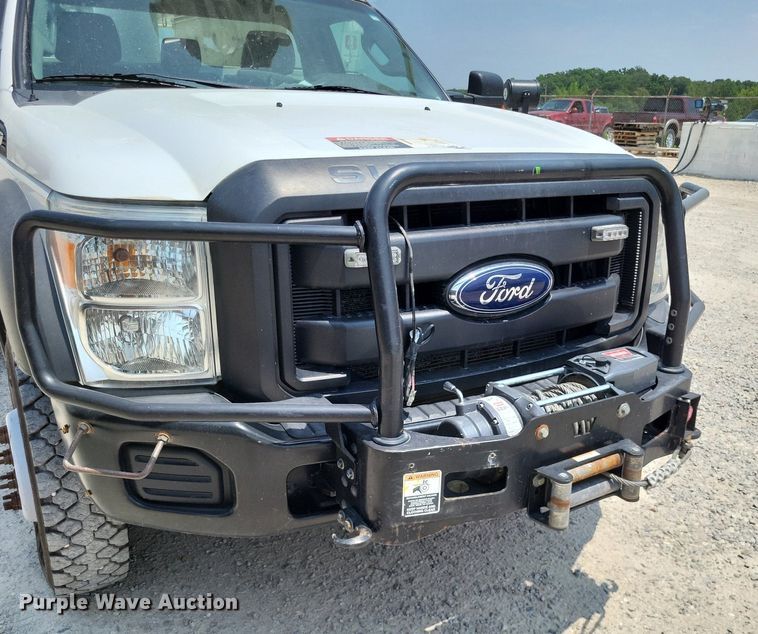 image for item LS9545 2013 Ford F550 Super Duty XL  bucket truck