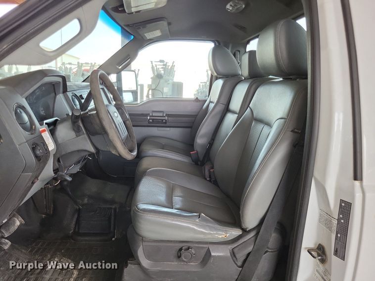 image for item LS9545 2013 Ford F550 Super Duty XL  bucket truck