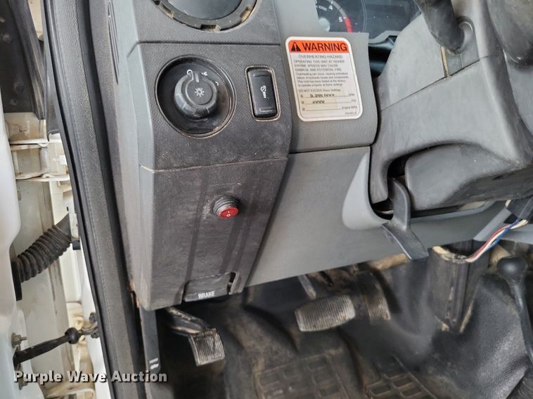 image for item LS9545 2013 Ford F550 Super Duty XL  bucket truck