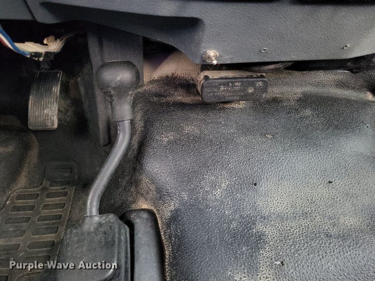 image for item LS9545 2013 Ford F550 Super Duty XL  bucket truck