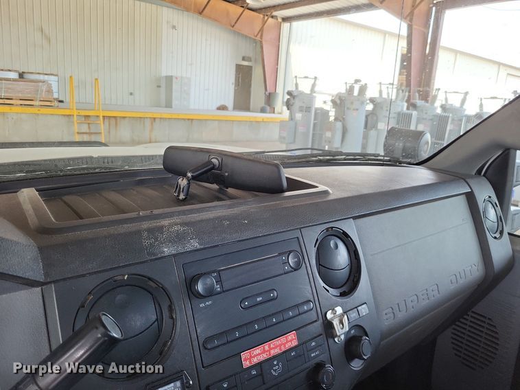 image for item LS9545 2013 Ford F550 Super Duty XL  bucket truck