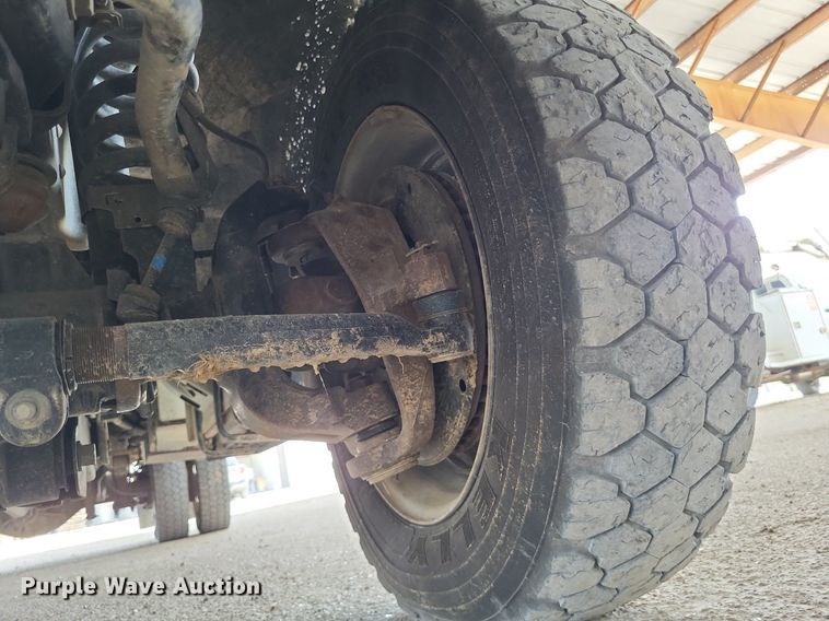 image for item LS9545 2013 Ford F550 Super Duty XL  bucket truck