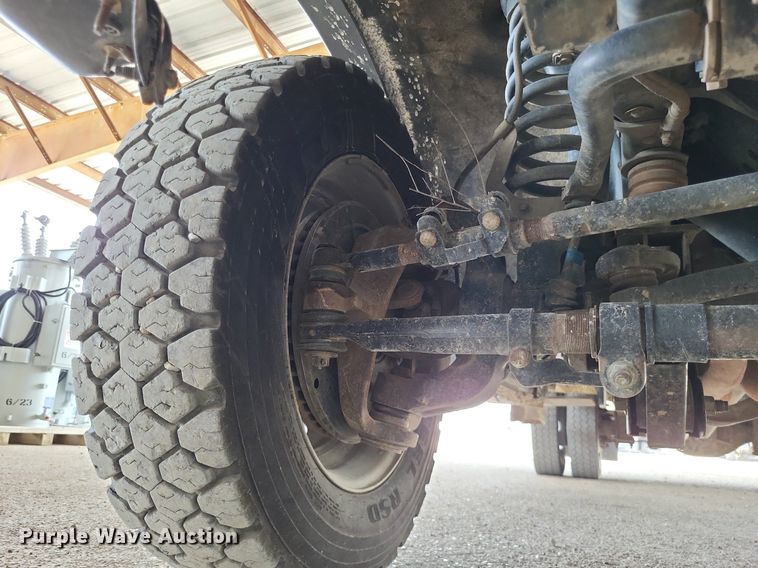 image for item LS9545 2013 Ford F550 Super Duty XL  bucket truck