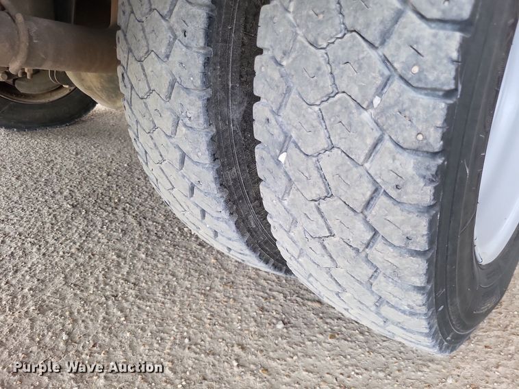 image for item LS9545 2013 Ford F550 Super Duty XL  bucket truck