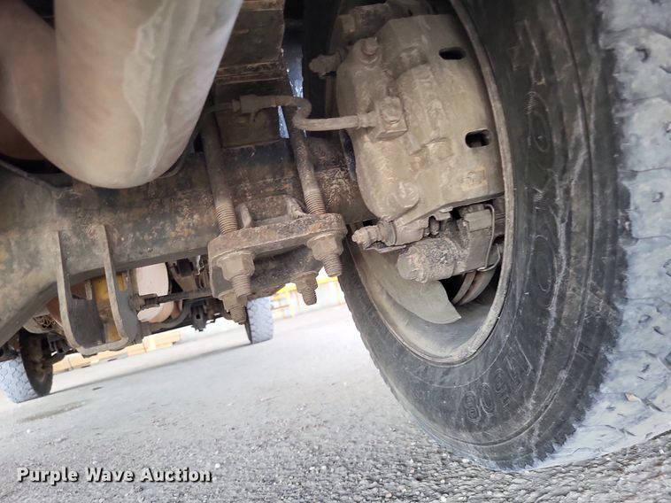 image for item LS9545 2013 Ford F550 Super Duty XL  bucket truck