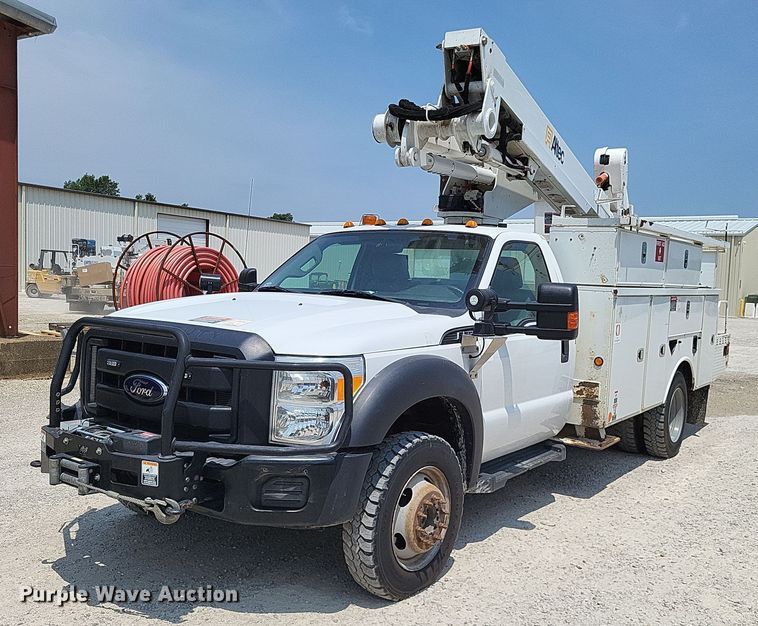 image for item LS9546 2012 Ford F550 Super Duty XL  bucket truck