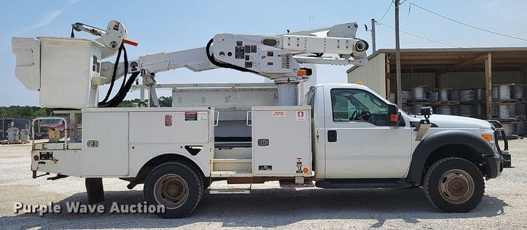 image for item LS9546 2012 Ford F550 Super Duty XL  bucket truck