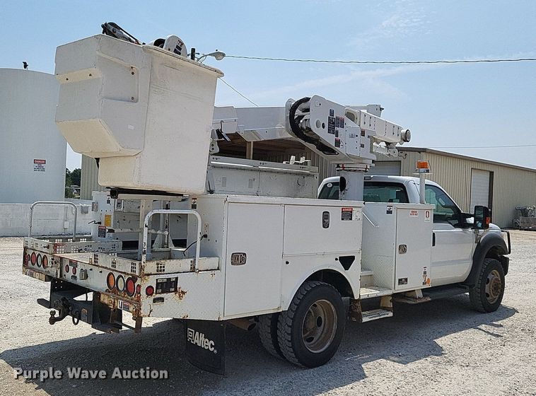 image for item LS9546 2012 Ford F550 Super Duty XL  bucket truck