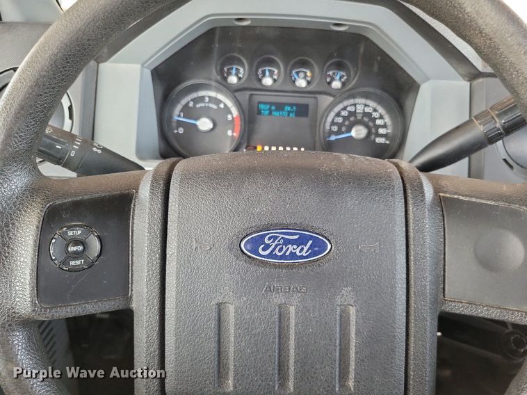 image for item LS9546 2012 Ford F550 Super Duty XL  bucket truck