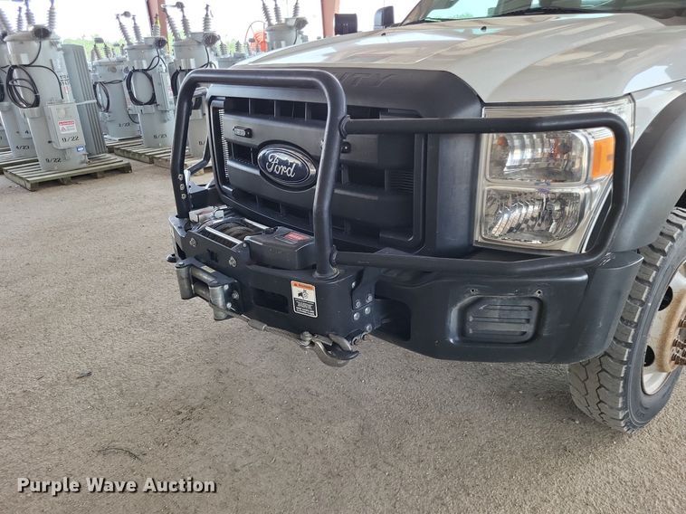 image for item LS9546 2012 Ford F550 Super Duty XL  bucket truck