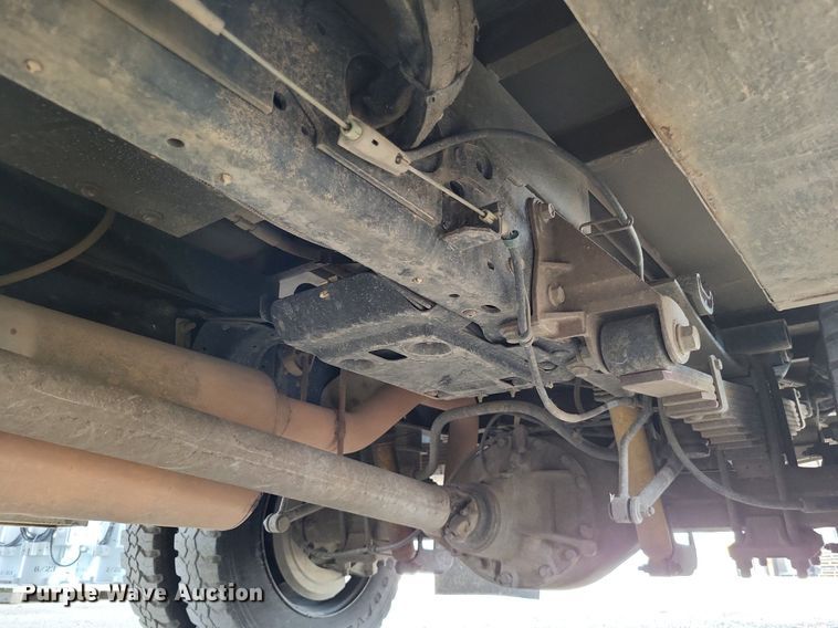 image for item LS9546 2012 Ford F550 Super Duty XL  bucket truck