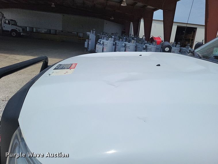 image for item LS9547 2012 Ford F550 Super Duty XL  bucket truck