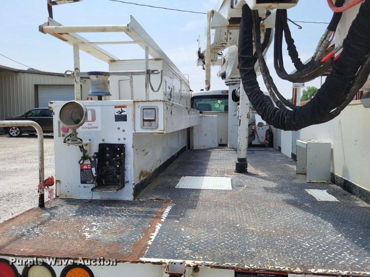 image for item LS9547 2012 Ford F550 Super Duty XL  bucket truck