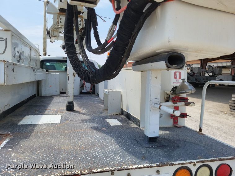 image for item LS9547 2012 Ford F550 Super Duty XL  bucket truck