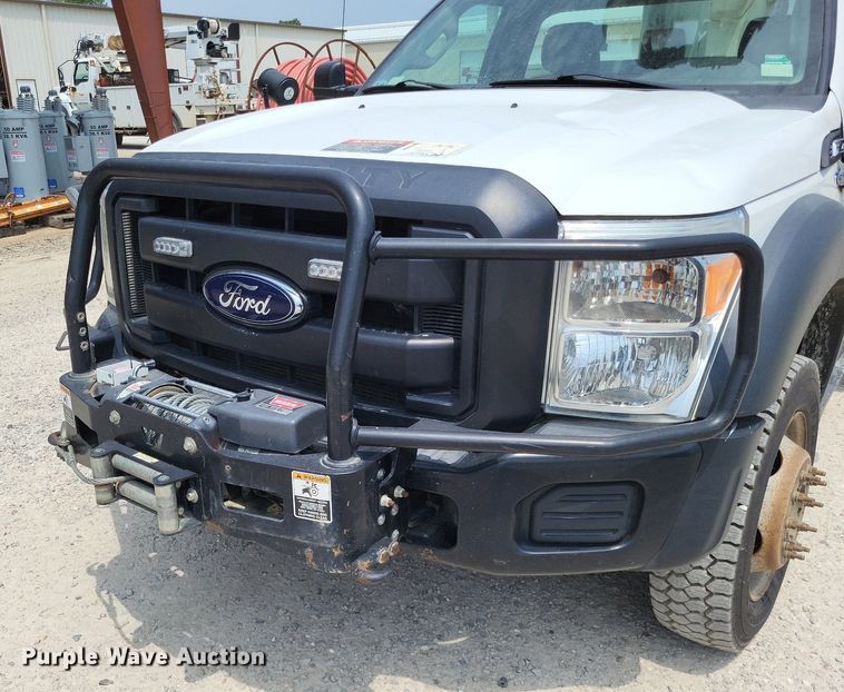 image for item LS9547 2012 Ford F550 Super Duty XL  bucket truck
