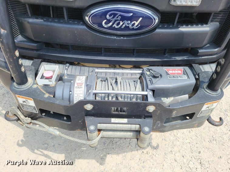 image for item LS9547 2012 Ford F550 Super Duty XL  bucket truck