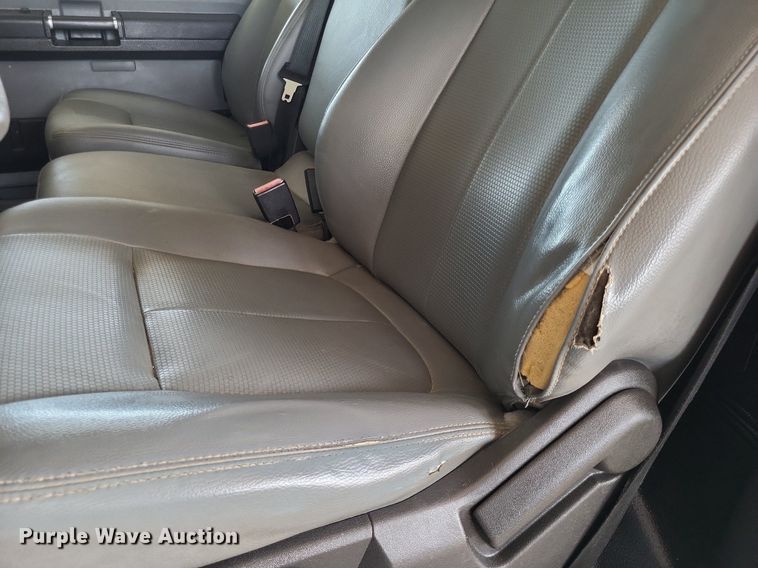 image for item LS9547 2012 Ford F550 Super Duty XL  bucket truck