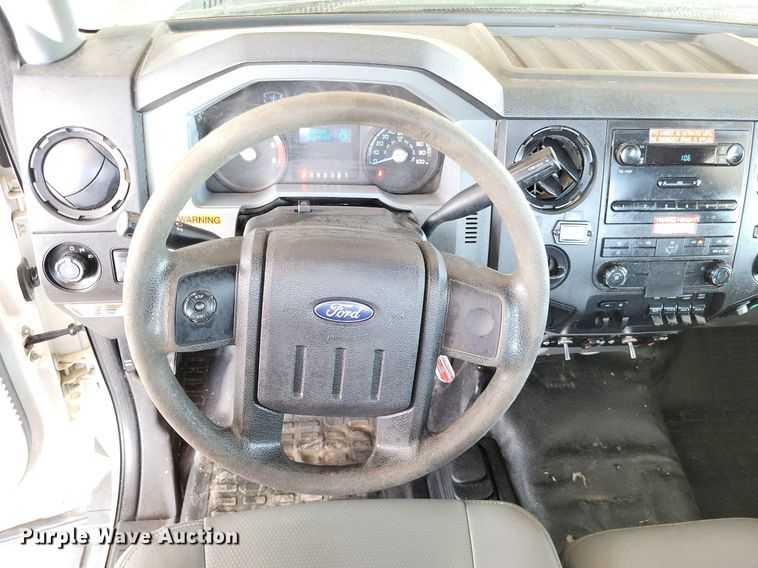 image for item LS9547 2012 Ford F550 Super Duty XL  bucket truck