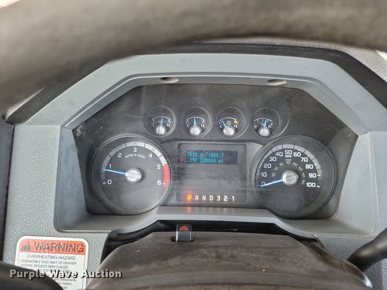 image for item LS9547 2012 Ford F550 Super Duty XL  bucket truck