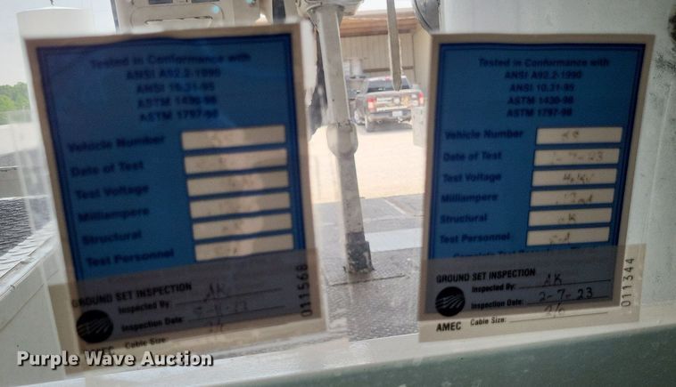 image for item LS9547 2012 Ford F550 Super Duty XL  bucket truck