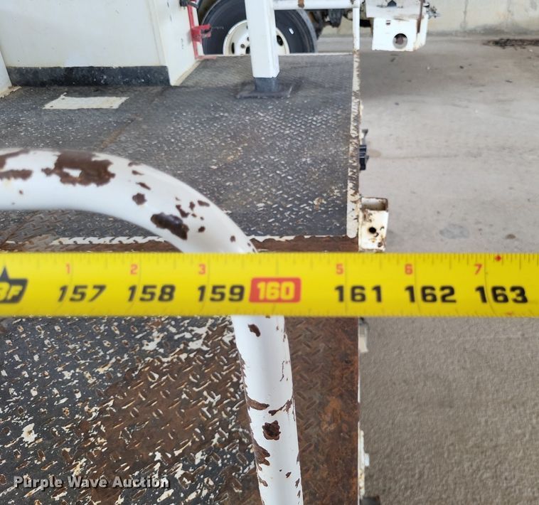 image for item LS9547 2012 Ford F550 Super Duty XL  bucket truck