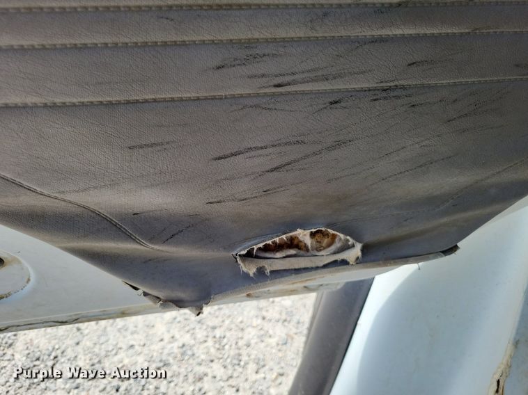 image for item LS9548 2003 Freightliner FL80  bucket truck