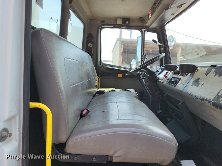 image for item LS9548 2003 Freightliner FL80  bucket truck