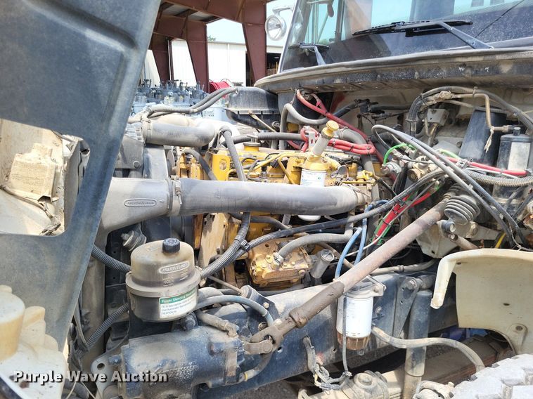 image for item LS9548 2003 Freightliner FL80  bucket truck