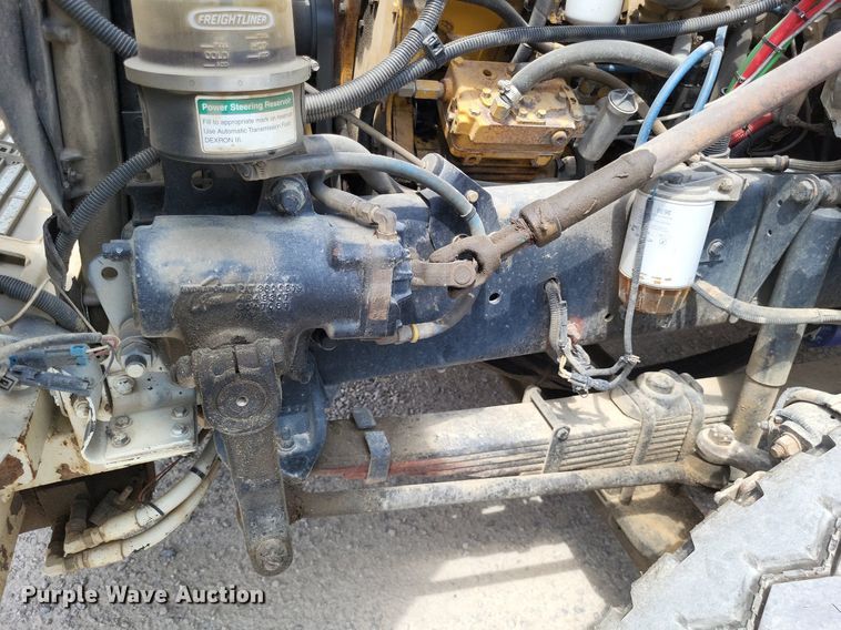 image for item LS9548 2003 Freightliner FL80  bucket truck