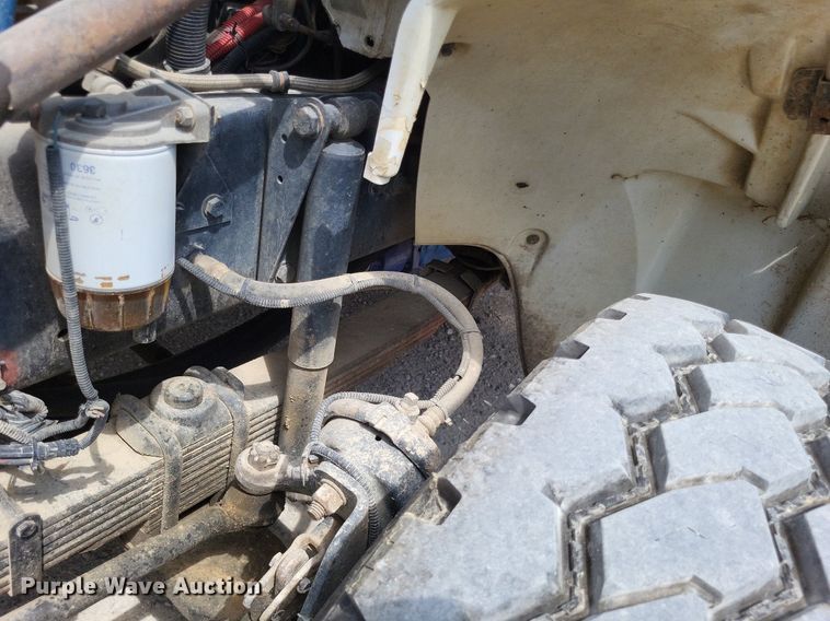 image for item LS9548 2003 Freightliner FL80  bucket truck